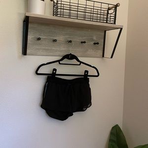 lululemon athletica hotty hot short